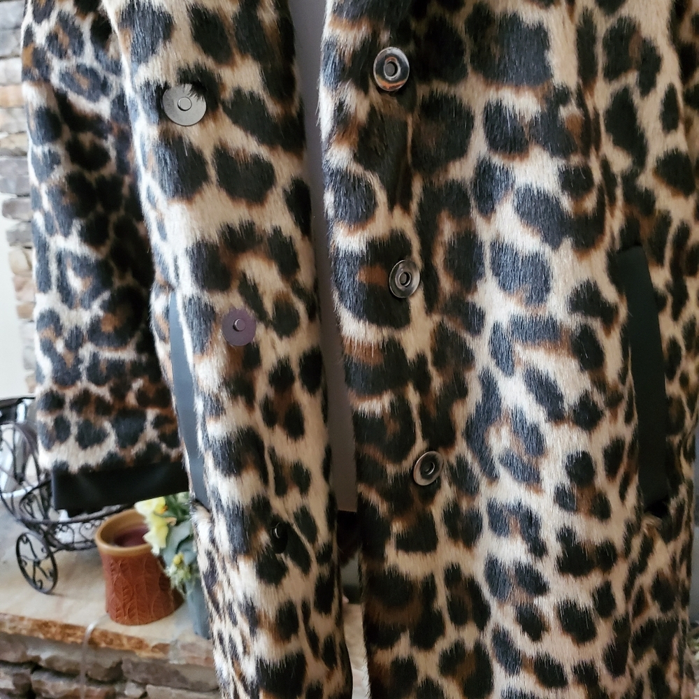 ❤️Last Chance !! Neiman Marcus  Faux-Fur Leopard Faux-Leather Trim Coat - Picture 7 of 11